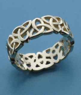 Open Trilogy Knot Band